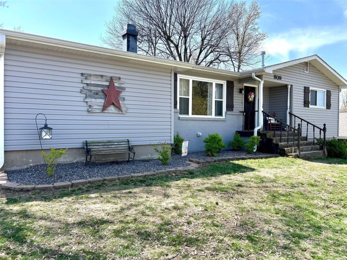 809 Boucher Street, Dexter, Missouri 63841, 4 Bedrooms Bedrooms, 12 Rooms Rooms,1 BathroomBathrooms,Residential,For Sale,Boucher,MAR25020409