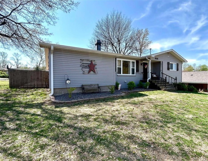 809 Boucher Street, Dexter, Missouri 63841, 4 Bedrooms Bedrooms, 12 Rooms Rooms,1 BathroomBathrooms,Residential,For Sale,Boucher,MAR25020409