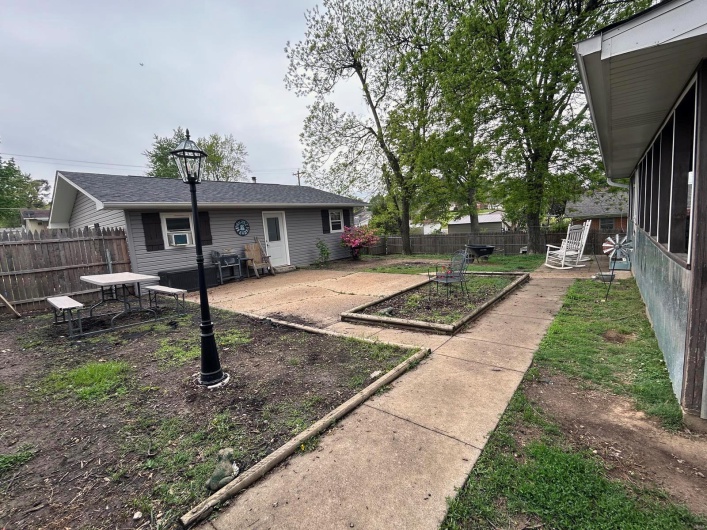 809 Boucher Street, Dexter, Missouri 63841, 4 Bedrooms Bedrooms, 12 Rooms Rooms,1 BathroomBathrooms,Residential,For Sale,Boucher,MAR25020409