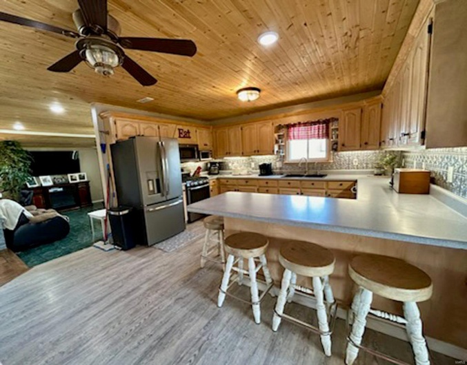 809 Boucher Street, Dexter, Missouri 63841, 4 Bedrooms Bedrooms, 12 Rooms Rooms,1 BathroomBathrooms,Residential,For Sale,Boucher,MAR25020409