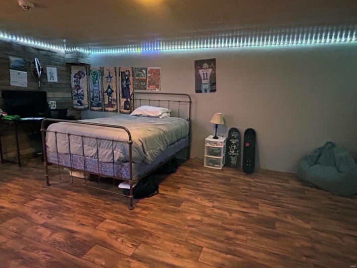 809 Boucher Street, Dexter, Missouri 63841, 4 Bedrooms Bedrooms, 12 Rooms Rooms,1 BathroomBathrooms,Residential,For Sale,Boucher,MAR25020409
