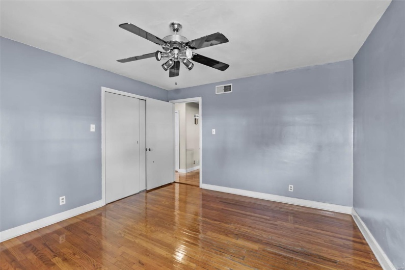 605 Washington Street, Kennett, Missouri 63857, 3 Bedrooms Bedrooms, 10 Rooms Rooms,2 BathroomsBathrooms,Residential,For Sale,Washington,MAR25020455