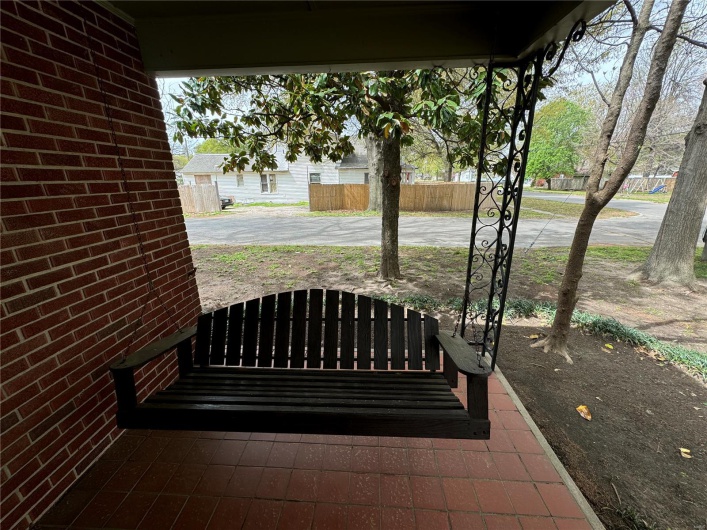 605 Washington Street, Kennett, Missouri 63857, 3 Bedrooms Bedrooms, 10 Rooms Rooms,2 BathroomsBathrooms,Residential,For Sale,Washington,MAR25020455