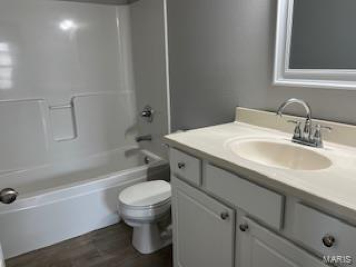 134 Southview Drive, Jackson, Missouri 63755, 3 Bedrooms Bedrooms, 6 Rooms Rooms,2 BathroomsBathrooms,Residential,For Sale,Southview,MAR25020477