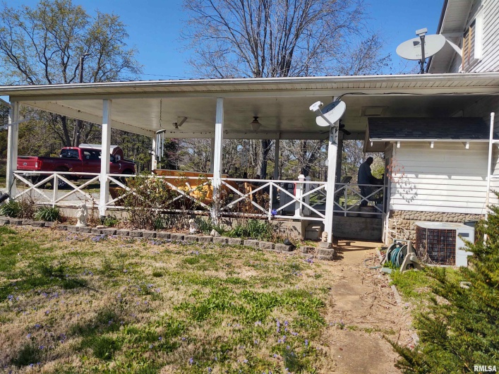 13675 Highway 45 Highway, Ozark, Illinois 62972, 4 Bedrooms Bedrooms, 0 ,1 BathroomBathrooms,Residential,For Sale,Highway 45,0,RMAEB457369