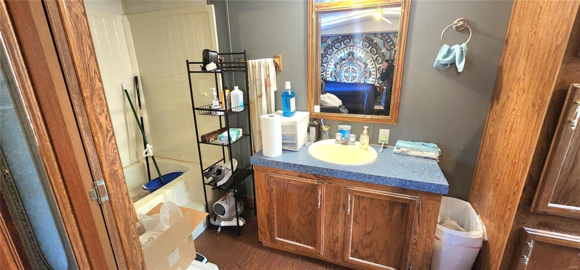 806 Cedar Street, Chester, Illinois 62233, 2 Bedrooms Bedrooms, 4 Rooms Rooms,2 BathroomsBathrooms,Residential,For Sale,Cedar,MAR25020521