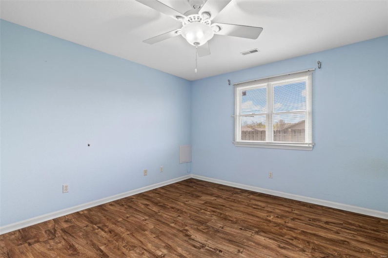 302 Bayberry Lane, Farmington, Missouri 63640, 2 Bedrooms Bedrooms, 8 Rooms Rooms,2 BathroomsBathrooms,Residential,For Sale,Bayberry,MAR25020484