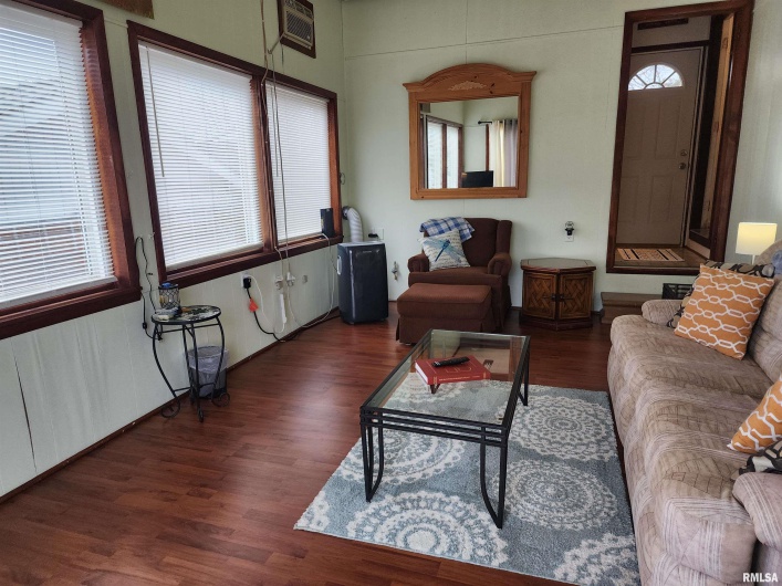 148 PEARL Street, Elizabethtown, Illinois 62931, 3 Bedrooms Bedrooms, 0 ,2 BathroomsBathrooms,Residential,For Sale,PEARL,0,RMAQC4261892