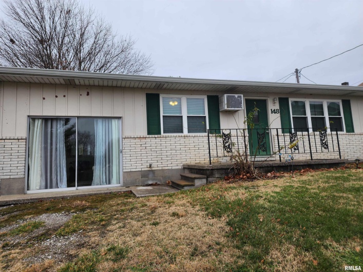 148 PEARL Street, Elizabethtown, Illinois 62931, 3 Bedrooms Bedrooms, 0 ,2 BathroomsBathrooms,Residential,For Sale,PEARL,0,RMAQC4261892