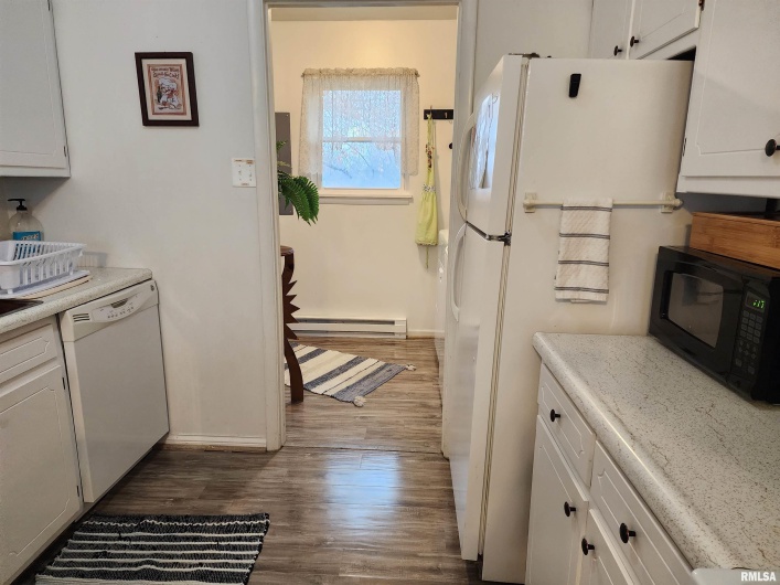148 PEARL Street, Elizabethtown, Illinois 62931, 3 Bedrooms Bedrooms, 0 ,2 BathroomsBathrooms,Residential,For Sale,PEARL,0,RMAQC4261892