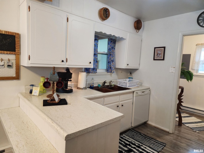 148 PEARL Street, Elizabethtown, Illinois 62931, 3 Bedrooms Bedrooms, 0 ,2 BathroomsBathrooms,Residential,For Sale,PEARL,0,RMAQC4261892