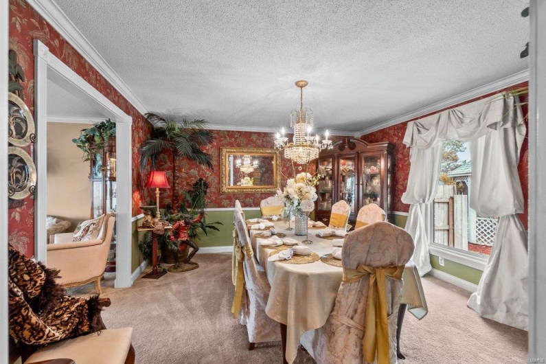 132 Greenbrier Dr, Sikeston, Missouri 63801, 5 Bedrooms Bedrooms, 13 Rooms Rooms,3 BathroomsBathrooms,Residential,For Sale,Greenbrier Dr,MAR23021457