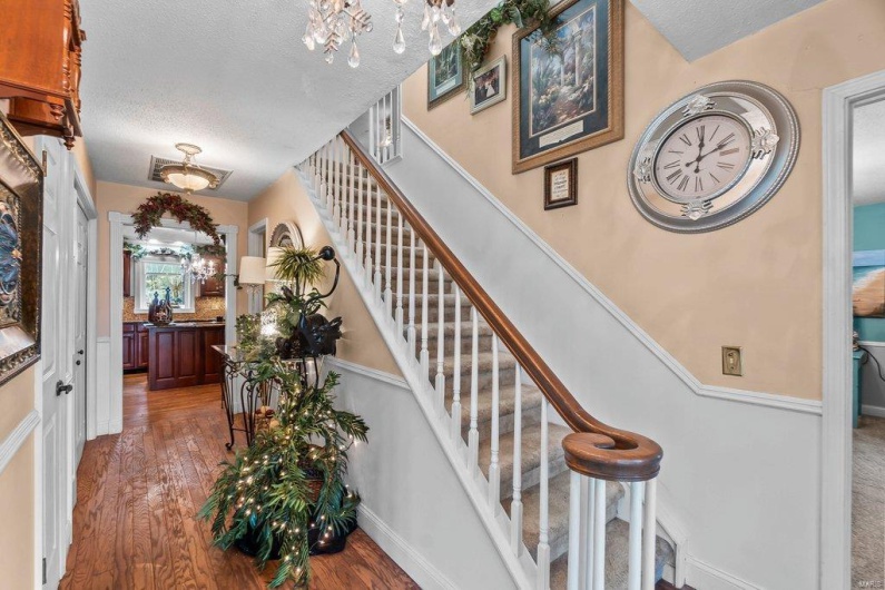 132 Greenbrier Dr, Sikeston, Missouri 63801, 5 Bedrooms Bedrooms, 13 Rooms Rooms,3 BathroomsBathrooms,Residential,For Sale,Greenbrier Dr,MAR23021457