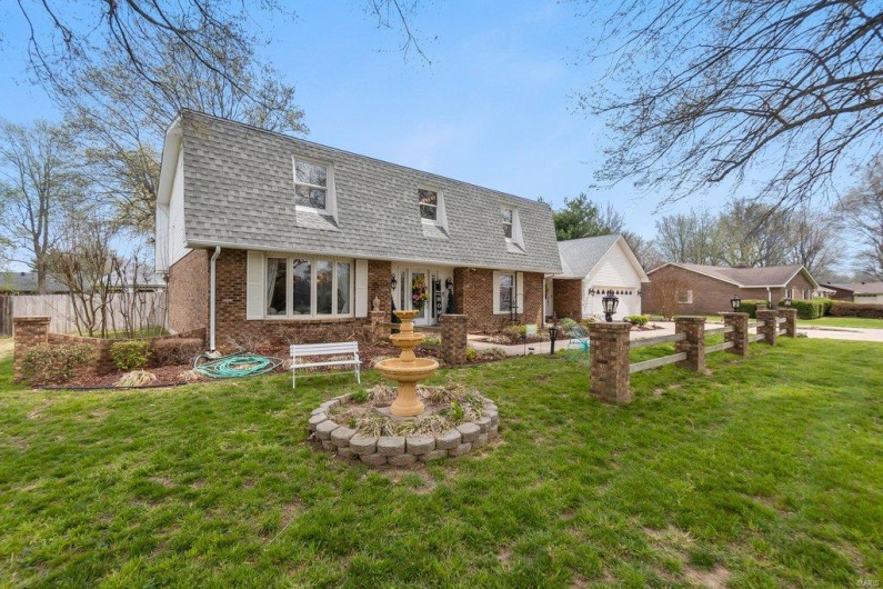 132 Greenbrier Dr, Sikeston, Missouri 63801, 5 Bedrooms Bedrooms, 13 Rooms Rooms,3 BathroomsBathrooms,Residential,For Sale,Greenbrier Dr,MAR23021457
