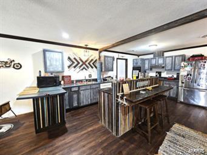 503 Barrett Drive, Malden, Missouri 63863, 4 Bedrooms Bedrooms, 7 Rooms Rooms,4 BathroomsBathrooms,Residential,For Sale,Barrett,MAR25020712