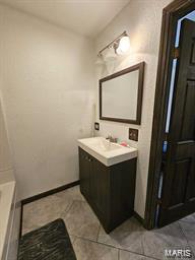 503 Barrett Drive, Malden, Missouri 63863, 4 Bedrooms Bedrooms, 7 Rooms Rooms,4 BathroomsBathrooms,Residential,For Sale,Barrett,MAR25020712
