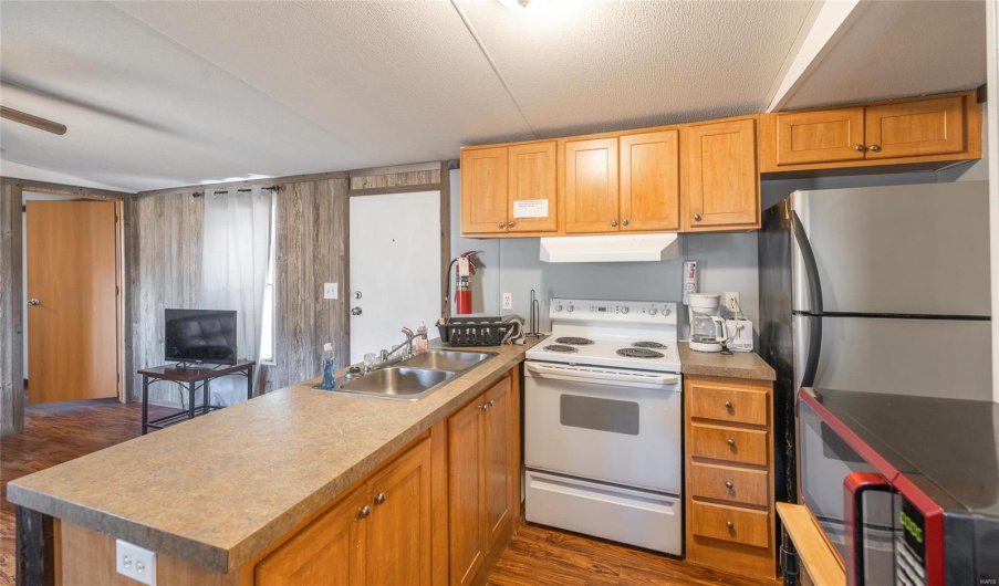 4247 Wayne Route HH, Piedmont, Missouri 63957, ,Commercial Sale,For Sale,Wayne Route HH,MAR25020727