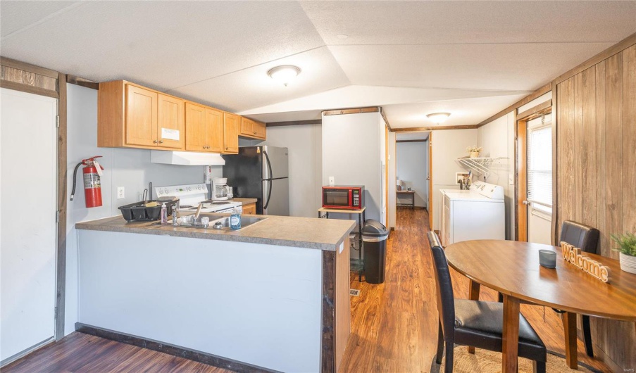 4247 Wayne Route HH, Piedmont, Missouri 63957, ,Commercial Sale,For Sale,Wayne Route HH,MAR25020727