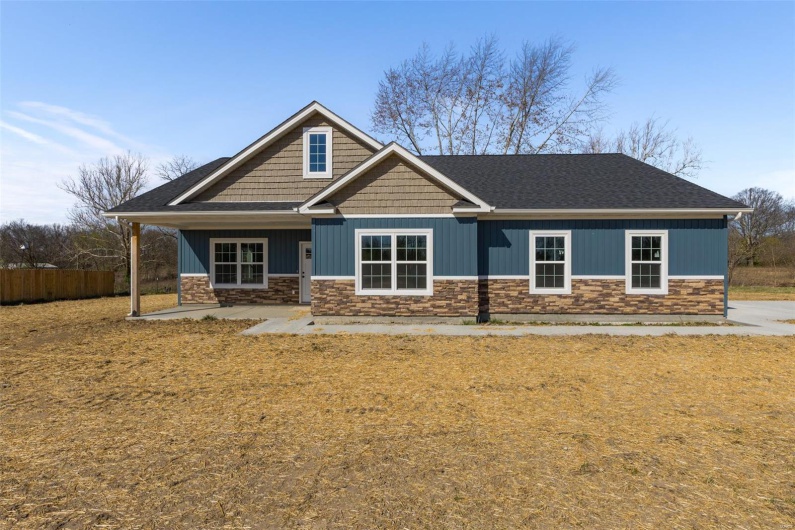 12 Ogborn Drive, Farmington, Missouri 63640, 3 Bedrooms Bedrooms, 9 Rooms Rooms,2 BathroomsBathrooms,Residential,For Sale,Ogborn,MAR25020007