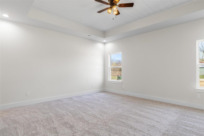 12 Ogborn Drive, Farmington, Missouri 63640, 3 Bedrooms Bedrooms, 9 Rooms Rooms,2 BathroomsBathrooms,Residential,For Sale,Ogborn,MAR25020007