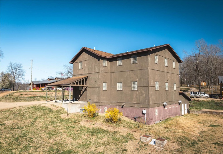 5019 Wayne 380, Patterson, Missouri 63956, ,Commercial Sale,For Sale,Wayne 380,MAR25020921