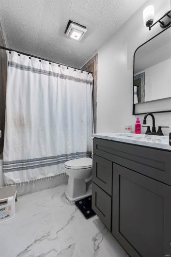 202 Forester Drive, Cape Girardeau, Missouri 63701, 3 Bedrooms Bedrooms, 5 Rooms Rooms,2 BathroomsBathrooms,Residential,For Sale,Forester,MAR25019872