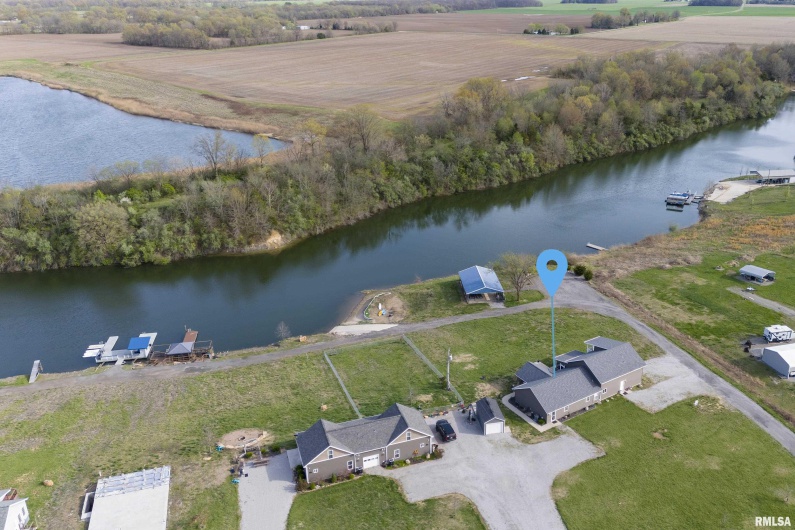 75 Bedrock Ridge, Elkville, Illinois 62932, 2 Bedrooms Bedrooms, 0 ,1 BathroomBathrooms,Residential,For Sale,Bedrock,0,RMAEB457386