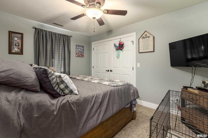 75 Bedrock Ridge, Elkville, Illinois 62932, 2 Bedrooms Bedrooms, 0 ,1 BathroomBathrooms,Residential,For Sale,Bedrock,0,RMAEB457386