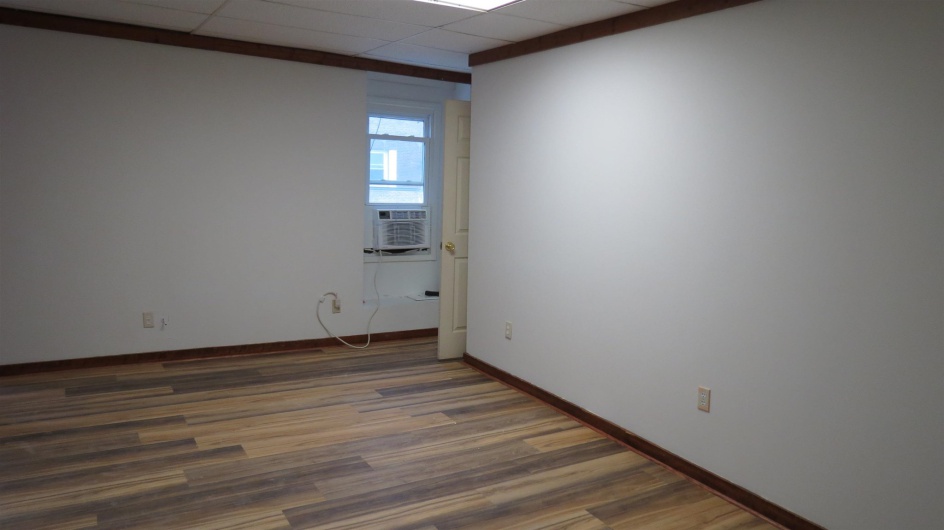 12 DIVISION Street, Duquoin, Missouri 62832, ,Commercial Sale,For Sale,DIVISION,RMAEB441854