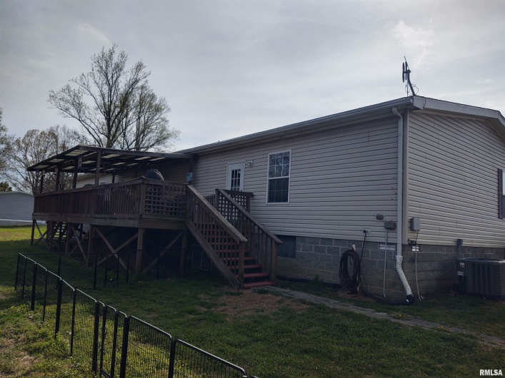1860 Mt Zion Road, Vienna, Illinois 62995, 3 Bedrooms Bedrooms, 0 ,2 BathroomsBathrooms,Residential,For Sale,Mt Zion,0,RMAEB457392