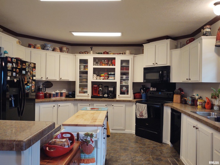 1860 Mt Zion Road, Vienna, Illinois 62995, 3 Bedrooms Bedrooms, 0 ,2 BathroomsBathrooms,Residential,For Sale,Mt Zion,0,RMAEB457392