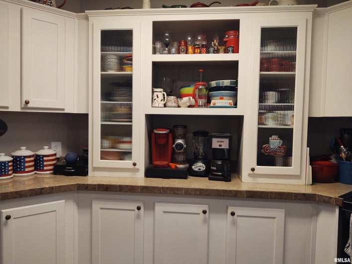 1860 Mt Zion Road, Vienna, Illinois 62995, 3 Bedrooms Bedrooms, 0 ,2 BathroomsBathrooms,Residential,For Sale,Mt Zion,0,RMAEB457392