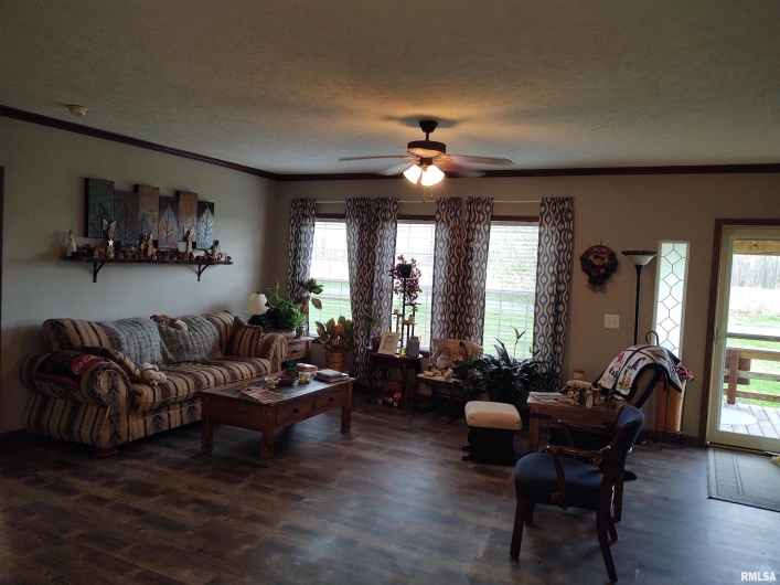 1860 Mt Zion Road, Vienna, Illinois 62995, 3 Bedrooms Bedrooms, 0 ,2 BathroomsBathrooms,Residential,For Sale,Mt Zion,0,RMAEB457392
