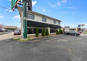 101 Kingshighway, Cape Girardeau, Missouri 63701, ,Commercial Lease,For Sale,Kingshighway,MAR25020962