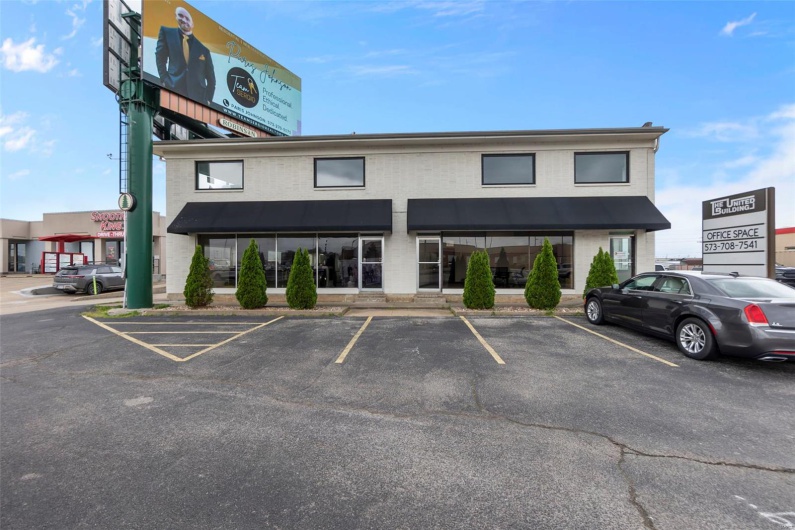 101 Kingshighway, Cape Girardeau, Missouri 63701, ,Commercial Lease,For Sale,Kingshighway,MAR25020972