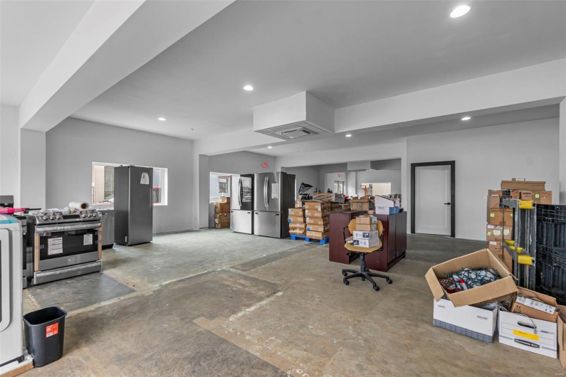 101 Kingshighway, Cape Girardeau, Missouri 63701, ,Commercial Lease,For Sale,Kingshighway,MAR25020972