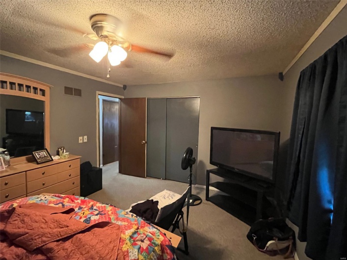 515 Rue LaMande, Bonne Terre, Missouri 63628, 3 Bedrooms Bedrooms, 10 Rooms Rooms,2 BathroomsBathrooms,Residential,For Sale,Rue LaMande,MAR25021045