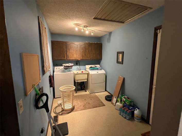 515 Rue LaMande, Bonne Terre, Missouri 63628, 3 Bedrooms Bedrooms, 10 Rooms Rooms,2 BathroomsBathrooms,Residential,For Sale,Rue LaMande,MAR25021045