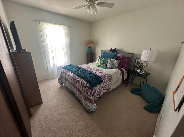 3013 Bernice Street, Cape Girardeau, Missouri 63701, 5 Bedrooms Bedrooms, 7 Rooms Rooms,3 BathroomsBathrooms,Residential,For Sale,Bernice,MAR25021116