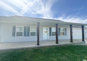 5691 Silver Fox Drive, Carterville, Illinois 62918, 3 Bedrooms Bedrooms, 0 ,2 BathroomsBathrooms,Residential,For Sale,Silver Fox,0,RMAEB457402