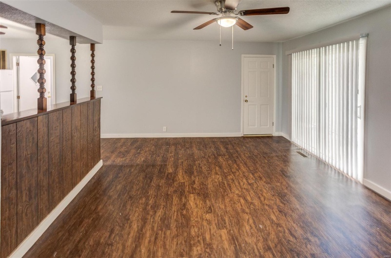 1125 Market Street, Sparta, Illinois 62286, ,Commercial Sale,For Sale,Market,MAR25014532