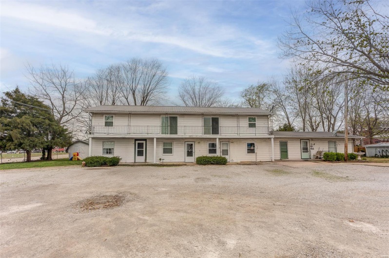1125 Market Street, Sparta, Illinois 62286, ,Commercial Sale,For Sale,Market,MAR25014532