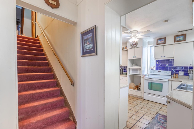225 6th Street, Poplar Bluff, Missouri 63901, 5 Bedrooms Bedrooms, 18 Rooms Rooms,3 BathroomsBathrooms,Residential,For Sale,6th,MAR25020829