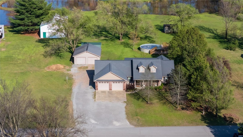 113 Lynn, Sikeston, Missouri 63801, 3 Bedrooms Bedrooms, 9 Rooms Rooms,2 BathroomsBathrooms,Residential,For Sale,Lynn,MAR25021112