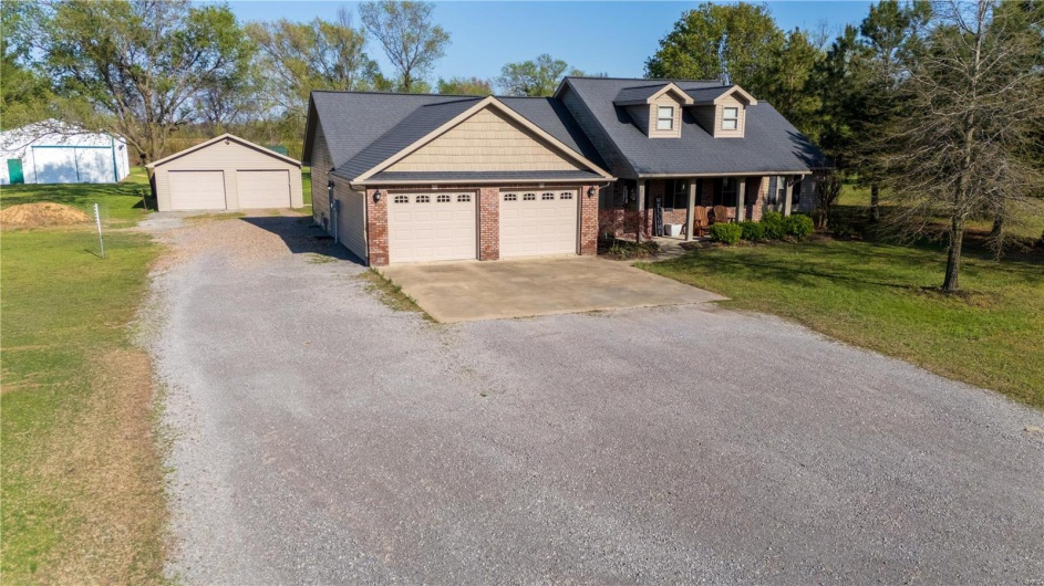 113 Lynn, Sikeston, Missouri 63801, 3 Bedrooms Bedrooms, 9 Rooms Rooms,2 BathroomsBathrooms,Residential,For Sale,Lynn,MAR25021112