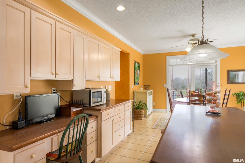 4996 ANDREW Road, Marion, Illinois 62959, 4 Bedrooms Bedrooms, 0 ,2 BathroomsBathrooms,Residential,For Sale,ANDREW,0,RMAQC4261974