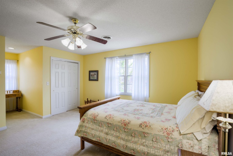 4996 ANDREW Road, Marion, Illinois 62959, 4 Bedrooms Bedrooms, 0 ,2 BathroomsBathrooms,Residential,For Sale,ANDREW,0,RMAQC4261974