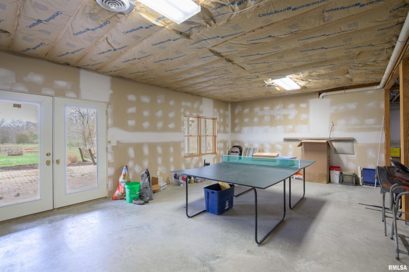 4996 ANDREW Road, Marion, Illinois 62959, 4 Bedrooms Bedrooms, 0 ,2 BathroomsBathrooms,Residential,For Sale,ANDREW,0,RMAQC4261974