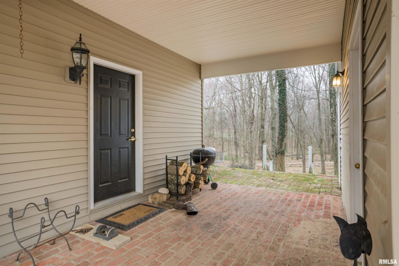 4996 ANDREW Road, Marion, Illinois 62959, 4 Bedrooms Bedrooms, 0 ,2 BathroomsBathrooms,Residential,For Sale,ANDREW,0,RMAQC4261974
