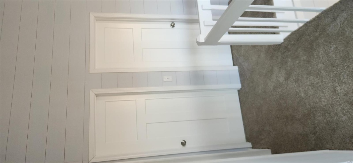 Upper level area